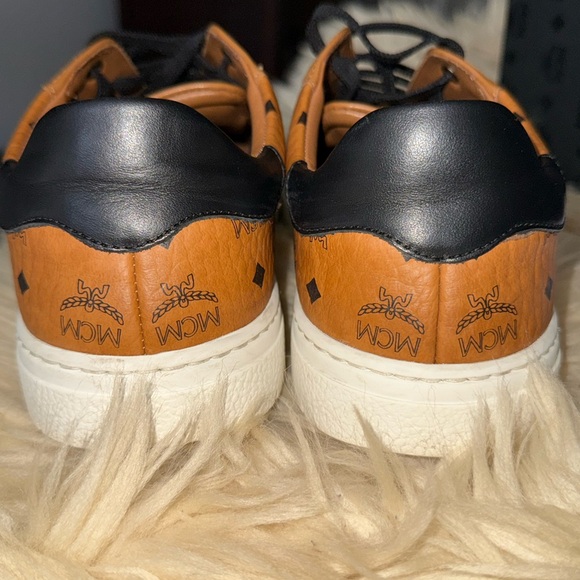 MCM Terrain Lo Sneakers in Visetos (cognac) - Picture 4 of 6